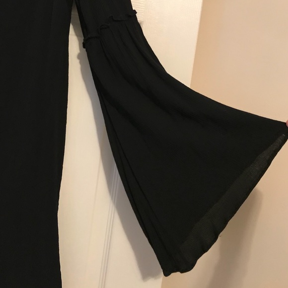 Dresses & Skirts - Black dress